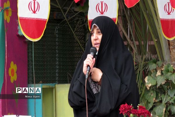 نواخته شدن زنگ انقلاب در منطقه 8