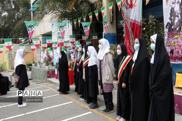 نواخته شدن زنگ انقلاب در منطقه 8