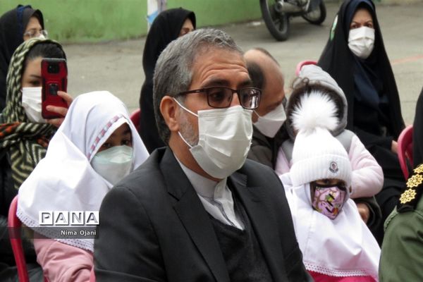 نواخته شدن زنگ انقلاب در منطقه 8