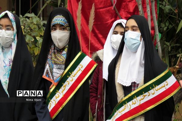 نواخته شدن زنگ انقلاب در منطقه 8