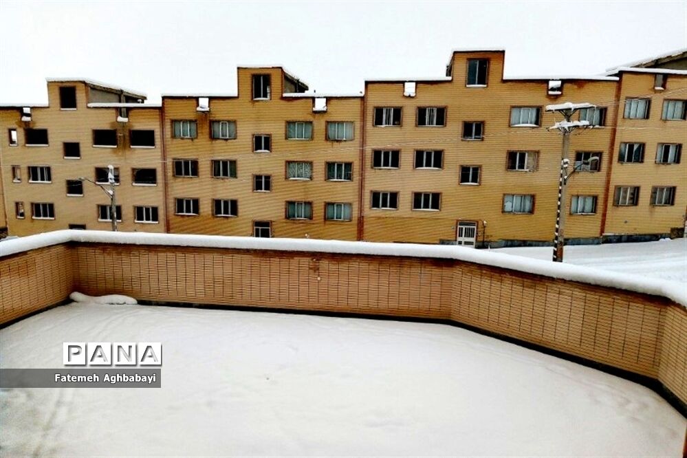 روز دل انگیز برفی درمنظریه شهرکرد