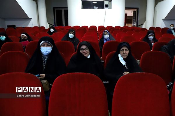 پیش اجلاس سراسری نماز دانش‌آموزی