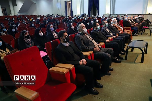 پیش اجلاس سراسری نماز دانش‌آموزی