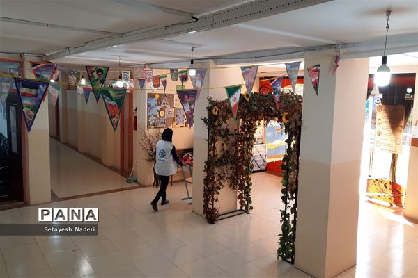 آماده‌سازی آموزشگاه شهید زهره‌وند به مناسبت ایام الله دهه فجر