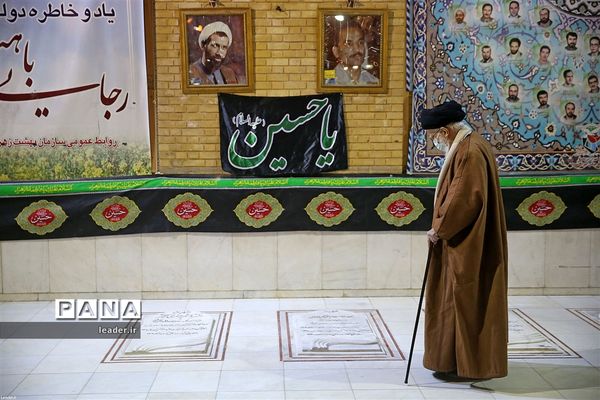 حضور در مرقد مطهر امام راحل و گلزار شهدای بهشت زهرا