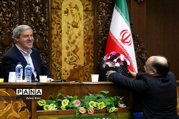 نشست خبری مدیرکل فرهنگ و ارشاد اسلامی آذربایجان شرقی