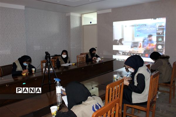 آموزش خبرنگاری دانش آموزان پیشتاز زنجان