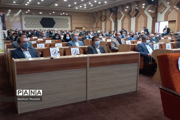 برگزاری شورای اداری و آیین تکریم و معارفه فرماندار کاشمر