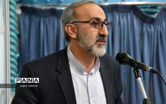 دهه فجر سرآغاز تجلی افتخار، عزت و سربلندی ملت ایران است