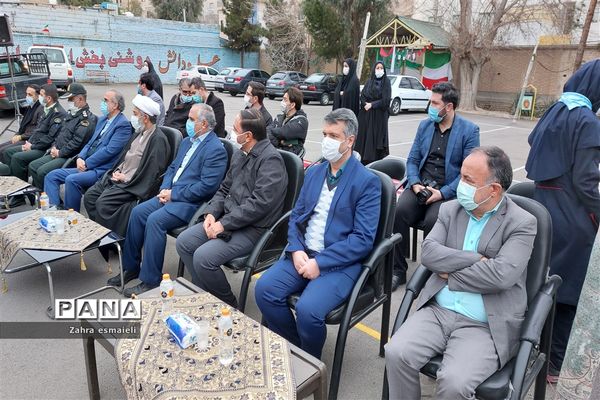 نواختن گلبانگ انقلاب اسلامی در شهرستان قرچک