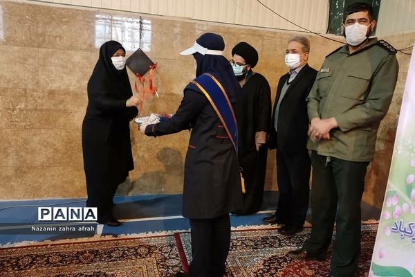 نواخته شدن زنگ انقلاب در آموزش و پرورش رودهن