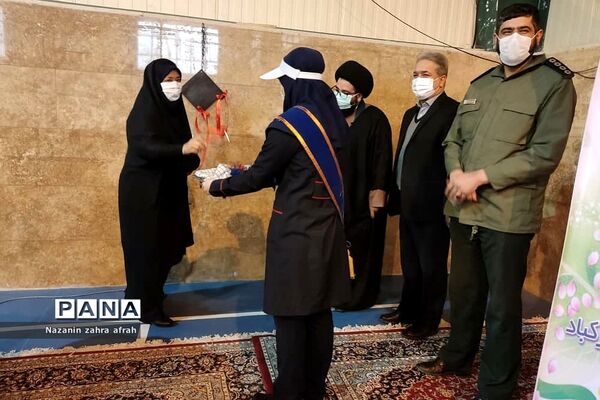 نواخته شدن زنگ انقلاب در آموزش و پرورش رودهن