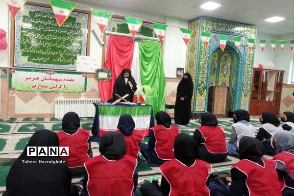 نواختن زنگ انقلاب در مدارس آموزش و پرورش ملارد