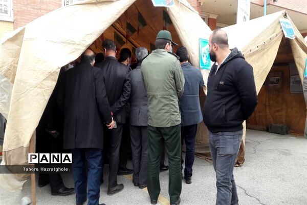 نواختن زنگ انقلاب در مدارس آموزش و پرورش ملارد