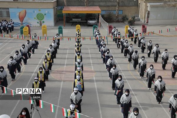 نواختن زنگ انقلاب در مشهد