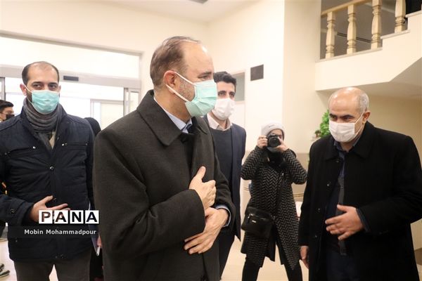 آغاز جشن‌های پیروزی انقلاب با نواخته شدن زنگ انقلاب در آذربایجان شرقی