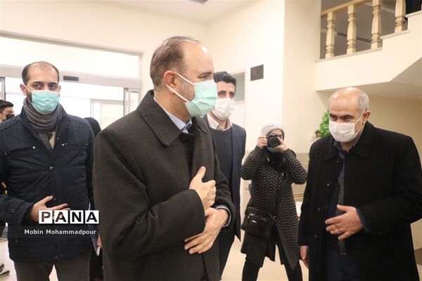 آغاز جشن‌های پیروزی انقلاب با نواخته شدن زنگ انقلاب در آذربایجان شرقی