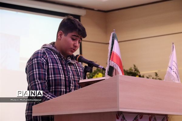 آغاز جشن‌های پیروزی انقلاب با نواخته شدن زنگ انقلاب در آذربایجان شرقی