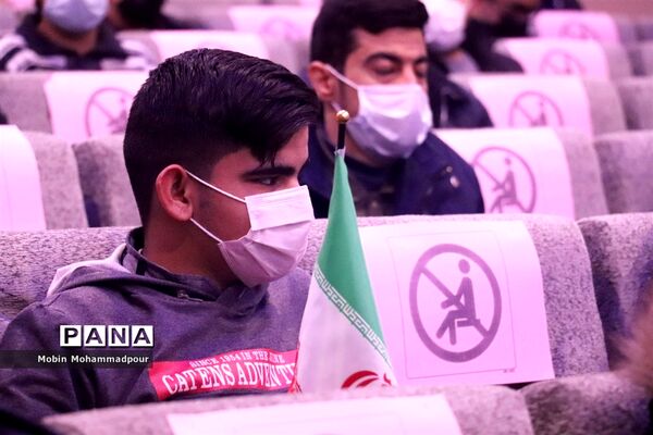 آغاز جشن‌های پیروزی انقلاب با نواخته شدن زنگ انقلاب در آذربایجان شرقی