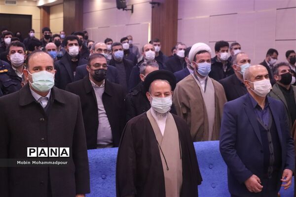آغاز جشن‌های پیروزی انقلاب با نواخته شدن زنگ انقلاب در آذربایجان شرقی