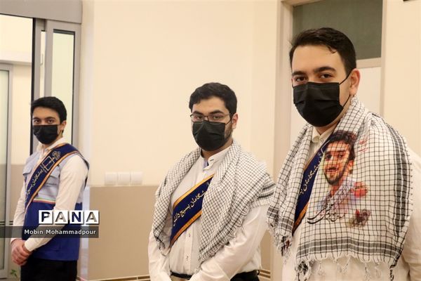 آغاز جشن‌های پیروزی انقلاب با نواخته شدن زنگ انقلاب در آذربایجان شرقی