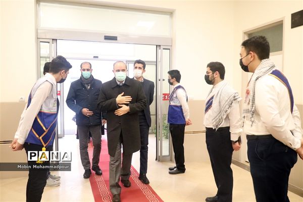 آغاز جشن‌های پیروزی انقلاب با نواخته شدن زنگ انقلاب در آذربایجان شرقی