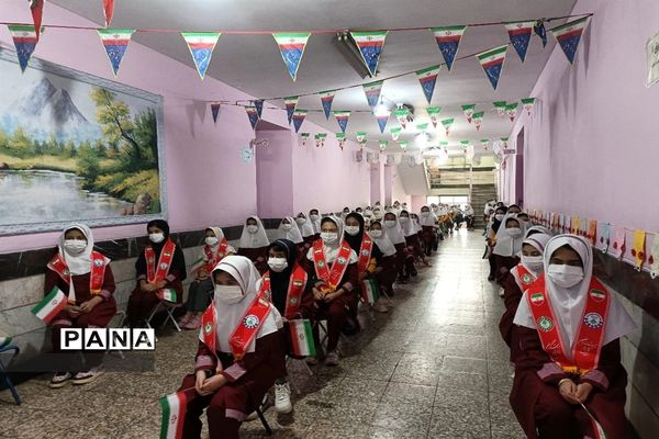 صدای زنگ انقلاب در دبستان دخترانه حضرت زینب ( س) در شهرستان قدس