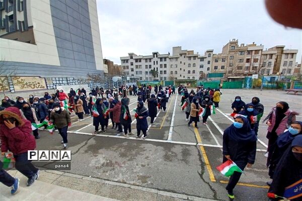 آیین نمادین زنگ انقلاب درمدرسه تربیت آموزش و پرورش منطقه 4