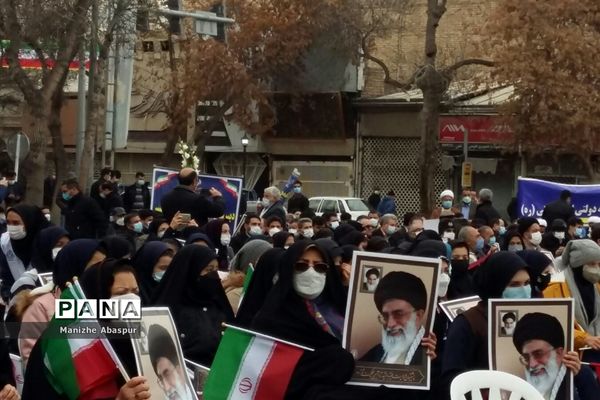 آیین نواختن زنگ انقلاب