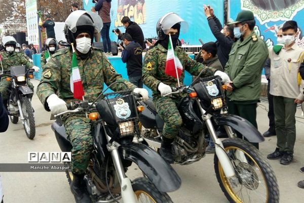 آیین نواختن زنگ انقلاب