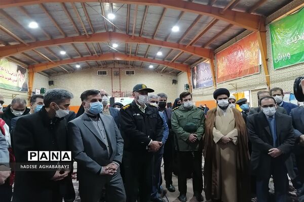نواخته شدن زنگ گلبانگ انقلاب در استان اصفهان