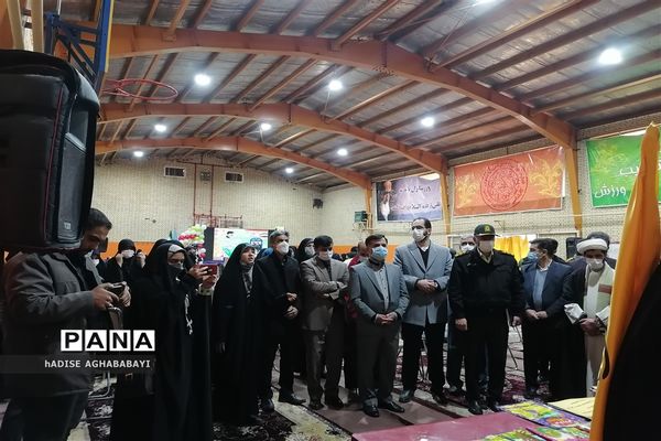 نواخته شدن زنگ گلبانگ انقلاب در استان اصفهان