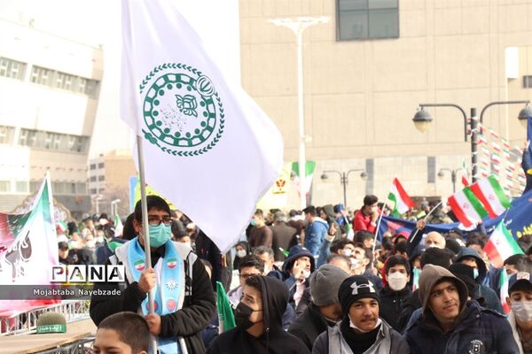 مراسم گلبانگ انقلاب در عرصه میدان شهدای مشهد