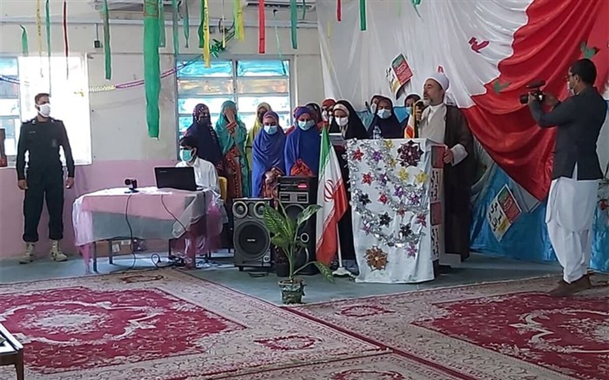 پیروزی انقلاب اسلامی نتیجه وحدت و همدلی همه اقشار و مذاهب مختلف ایران بود