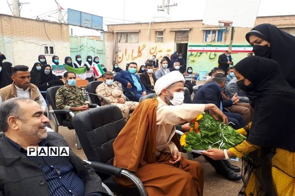 نواختن زنگ انقلاب در شهرستان حمیدیه