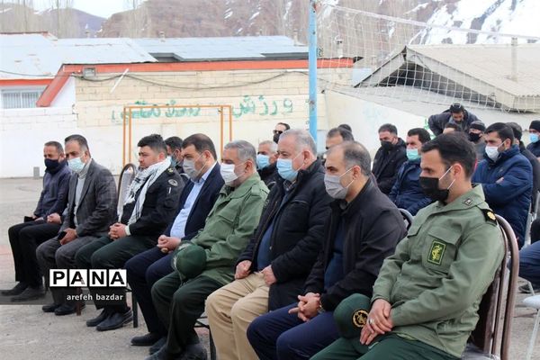 آیین نواخته شدن زنگ انقلاب در بلده