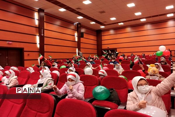 زنگ گلبانگ انقلاب در بهارستان دو