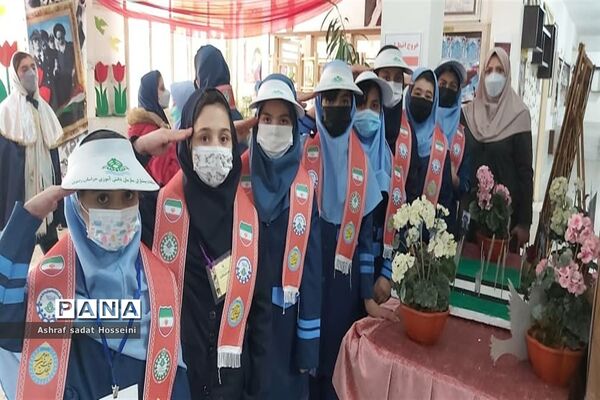 برگزاری همایش یاوران انقلاب در مدارس ناحیه۶ مشهد مقدس