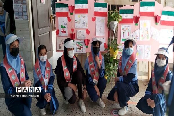 برگزاری همایش یاوران انقلاب در مدارس ناحیه۶ مشهد مقدس