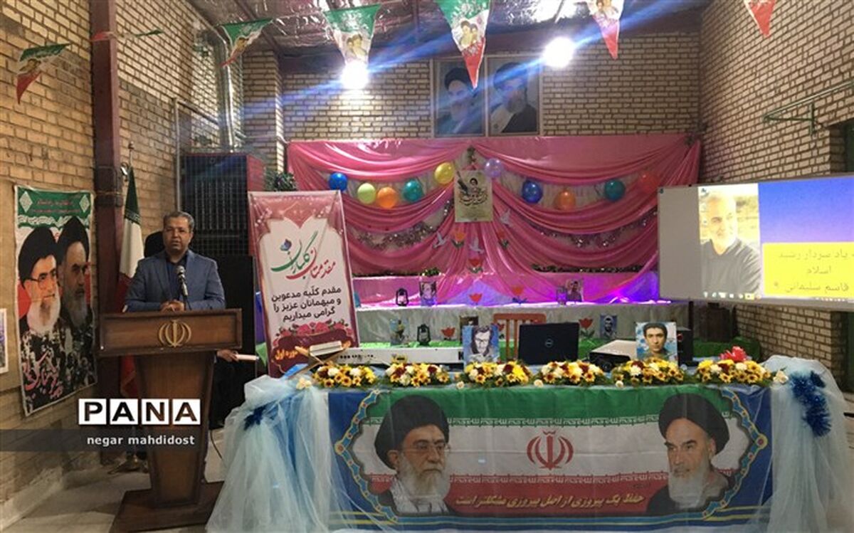 نسل جوان در گام دوم باید مردمی بودن را حفظ کند