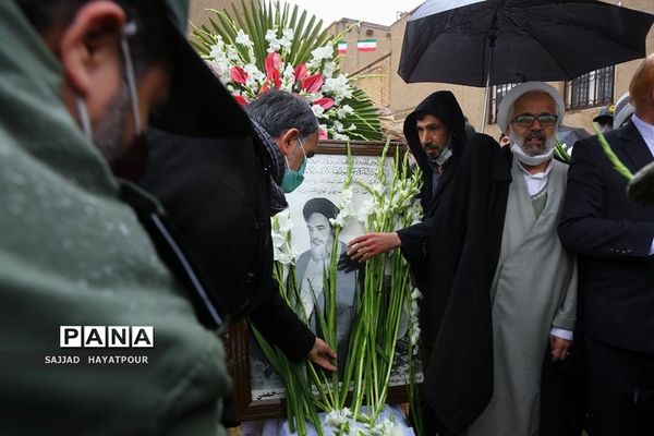 گرامیداشت ایام الله دهه فجر با حضور نیروهای مسلح در قم