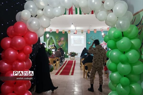نواختن زنگ انقلاب در مدرسه مریم عذرا دماوند