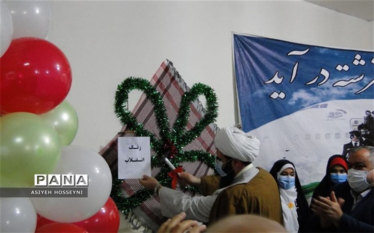 شرط سربلندی در مقابل قدرت‌های پوشالی دنیا، تسلیم  در مقابل خدا است