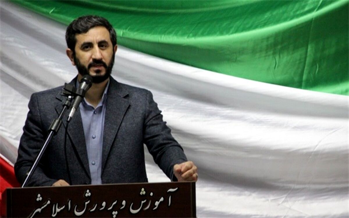انقلاب اسلامی ما معجزه بزرگ قرن با رهبری امام راحل است