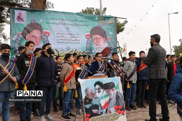 گرامیداشت 12 بهمن و مراسم گلبانگ انقلاب در میدان مرکزی تربت جام