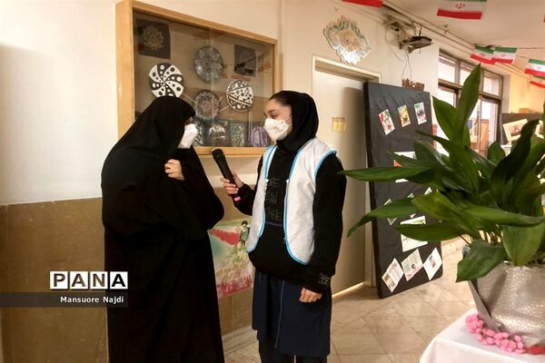 طنین انداز شدن زنگ انقلاب در هنرستان یادگار امام در جماران