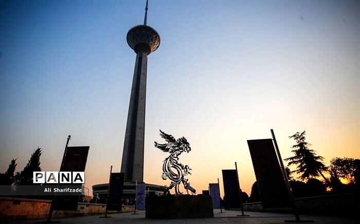 «برف آخر» و «لایه‌های دروغ» در سومین روز جشنواره فیلم فجر