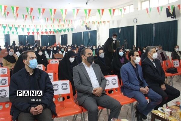 برگزاری مانور تشکیلاتی یاوران انقلاب اداره آموزش و پرورش ناحیه 2 در هنرستان دخترانه والفجر