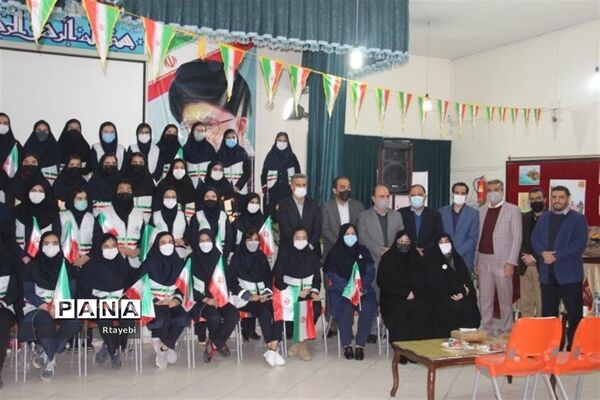 برگزاری مانور تشکیلاتی یاوران انقلاب اداره آموزش و پرورش ناحیه 2 در هنرستان دخترانه والفجر