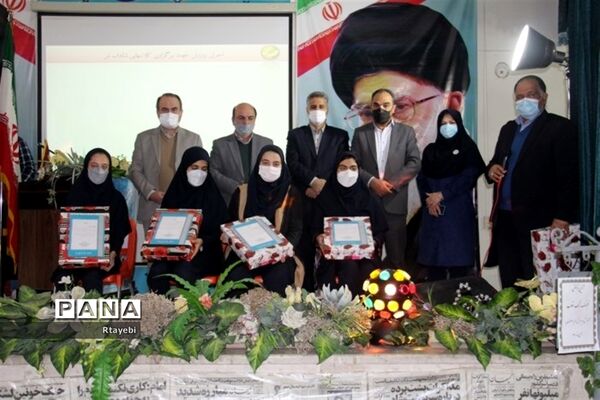 برگزاری مانور تشکیلاتی یاوران انقلاب اداره آموزش و پرورش ناحیه 2 در هنرستان دخترانه والفجر